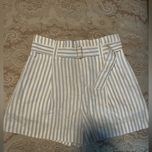 Club Monaco linen blend shorts - Picture 1 of 2